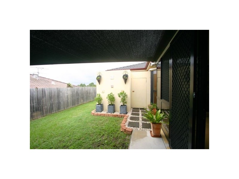 8 Johnston Place, Bracken Ridge QLD 4017