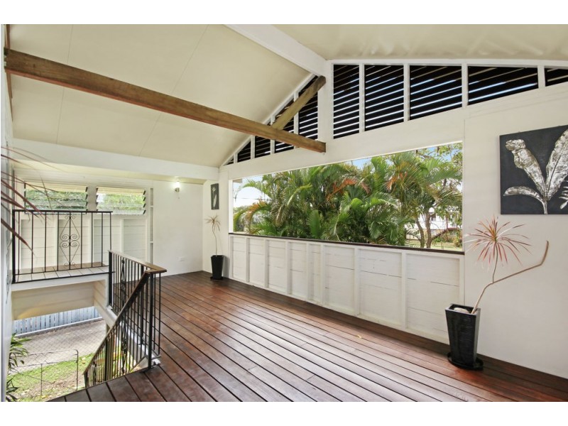 10A Kate Street, Shorncliffe QLD 4017