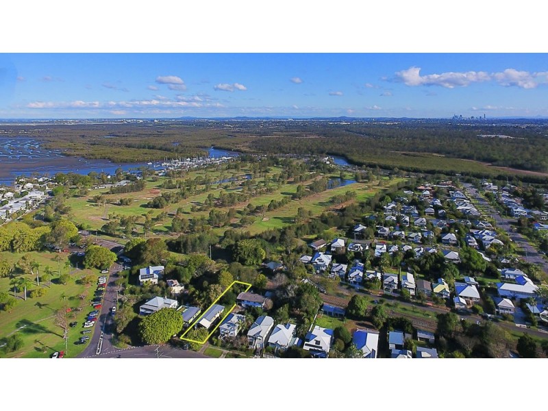 10A Kate Street, Shorncliffe QLD 4017