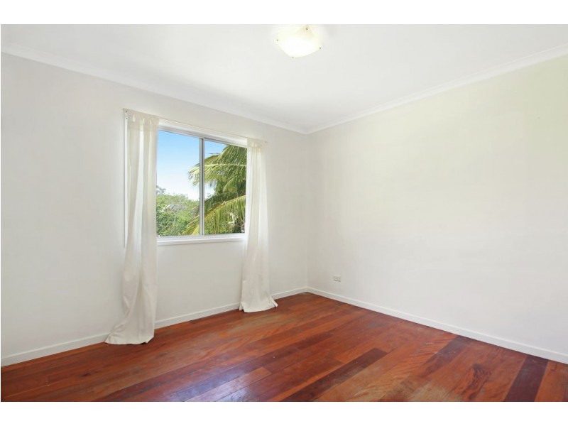 10A Kate Street, Shorncliffe QLD 4017