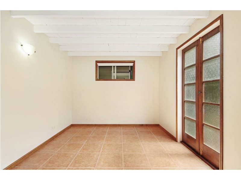 10A Kate Street, Shorncliffe QLD 4017