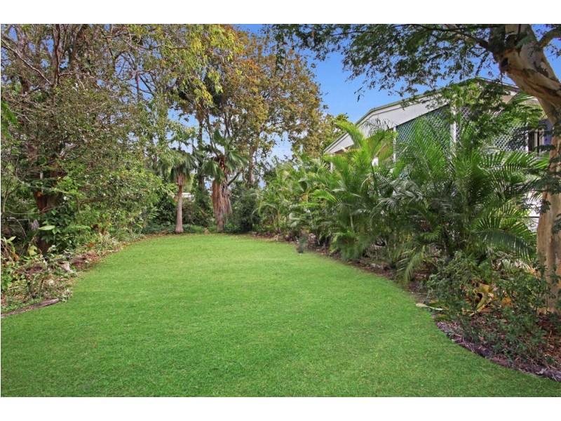 10A Kate Street, Shorncliffe QLD 4017