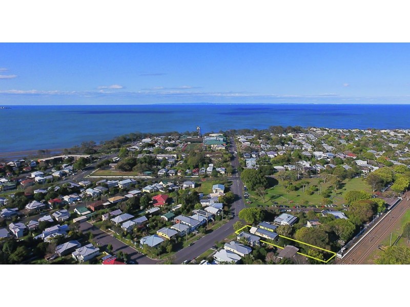 10A Kate Street, Shorncliffe QLD 4017