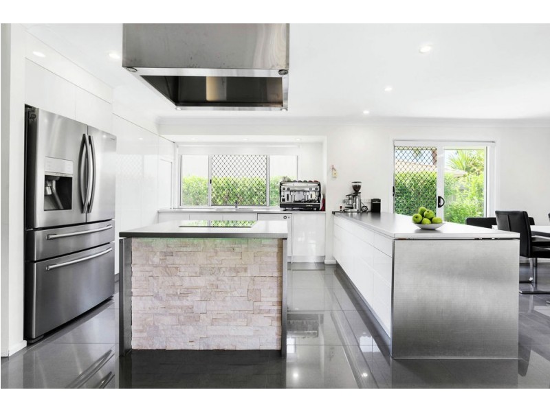 16 Whitby Street, Bracken Ridge QLD 4017