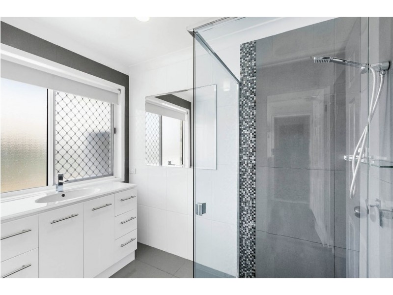 16 Whitby Street, Bracken Ridge QLD 4017