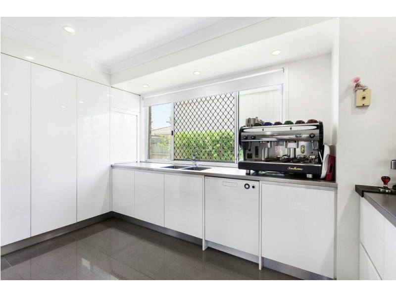 16 Whitby Street, Bracken Ridge QLD 4017