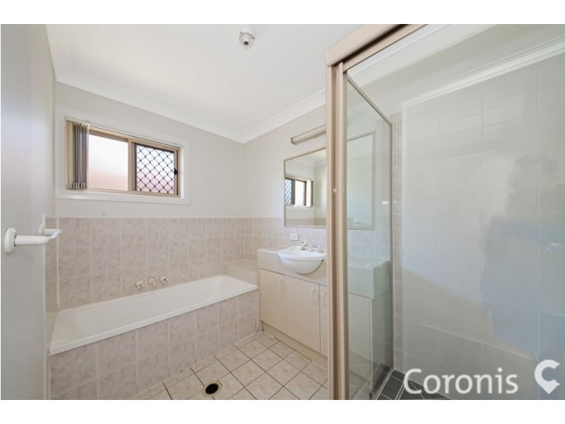11 Silkyoak Circuit, Fitzgibbon QLD 4018