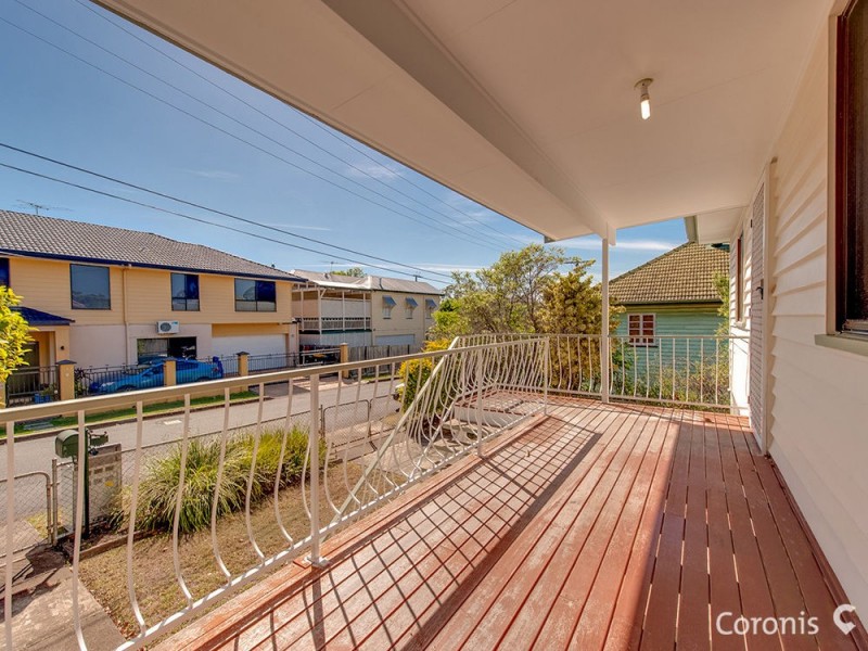 12 Gladstone Lane, Coorparoo QLD 4151