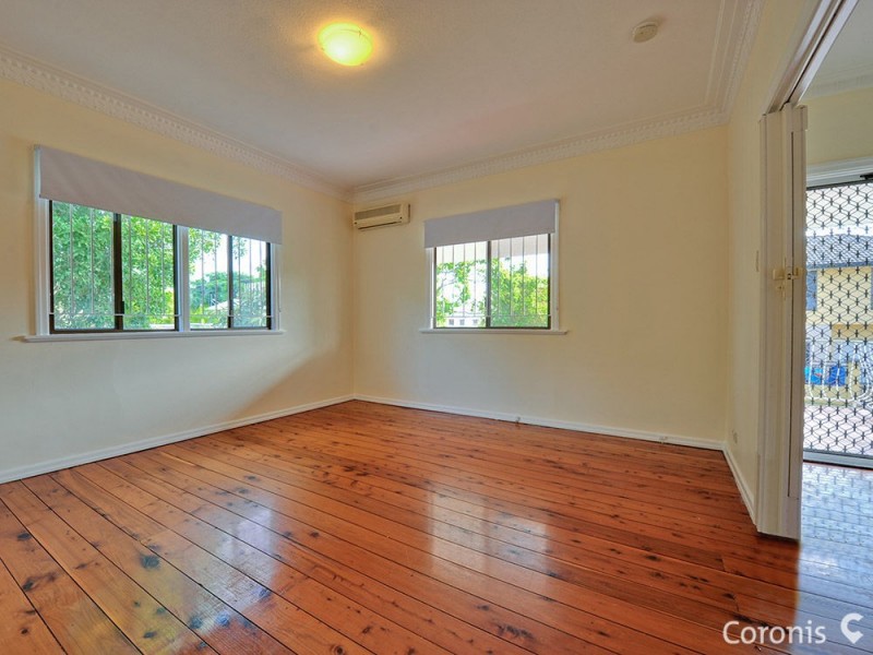 12 Gladstone Lane, Coorparoo QLD 4151