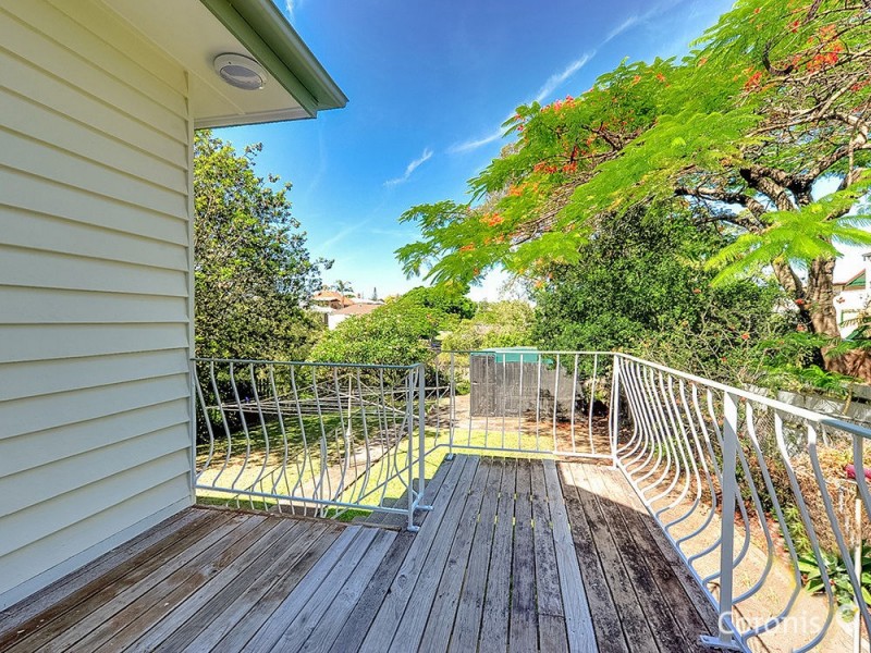 12 Gladstone Lane, Coorparoo QLD 4151