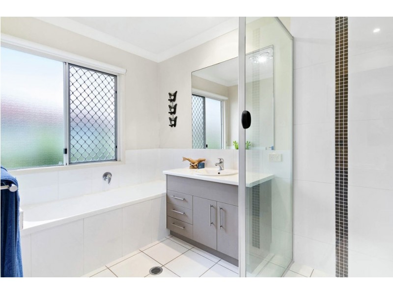 18 Norris Road, Bracken Ridge QLD 4017