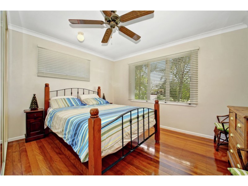 31 Neal Street, Brighton QLD 4017