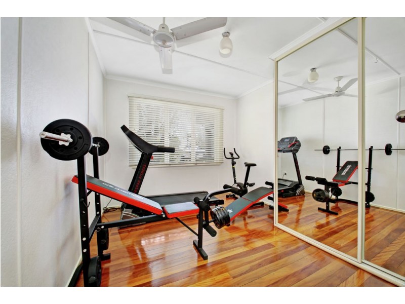 31 Neal Street, Brighton QLD 4017