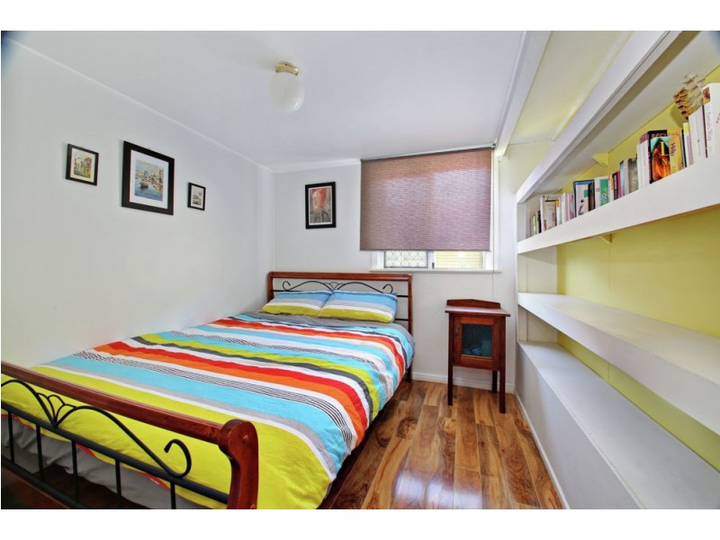 31 Neal Street, Brighton QLD 4017