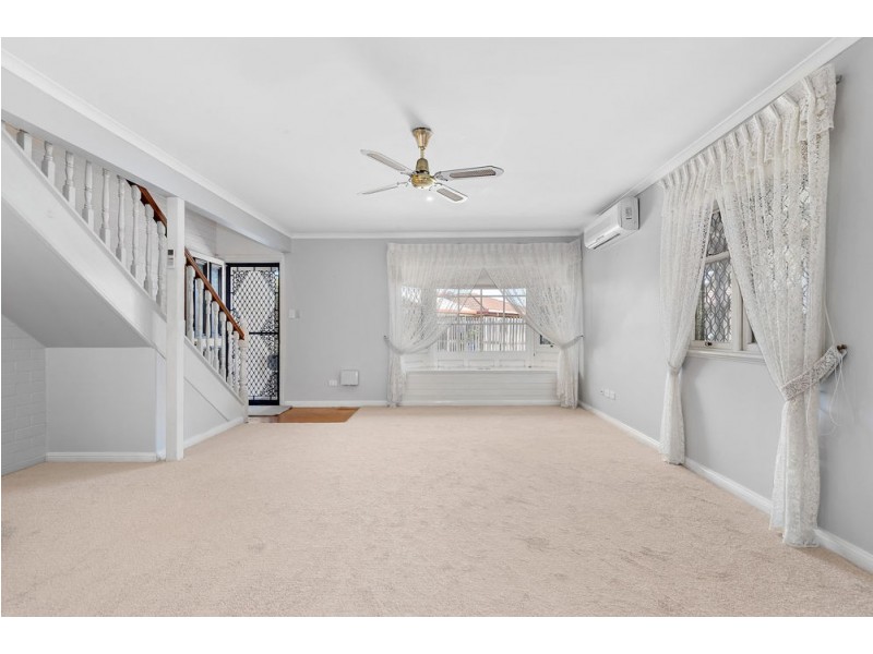 2/22 Tipuana Place, Fitzgibbon QLD 4018