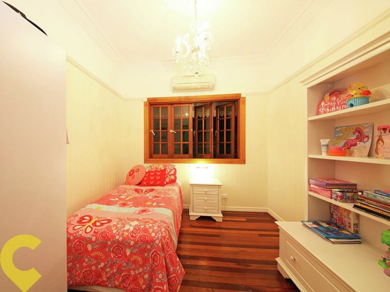 4 Dickson Street, Brighton QLD 4017