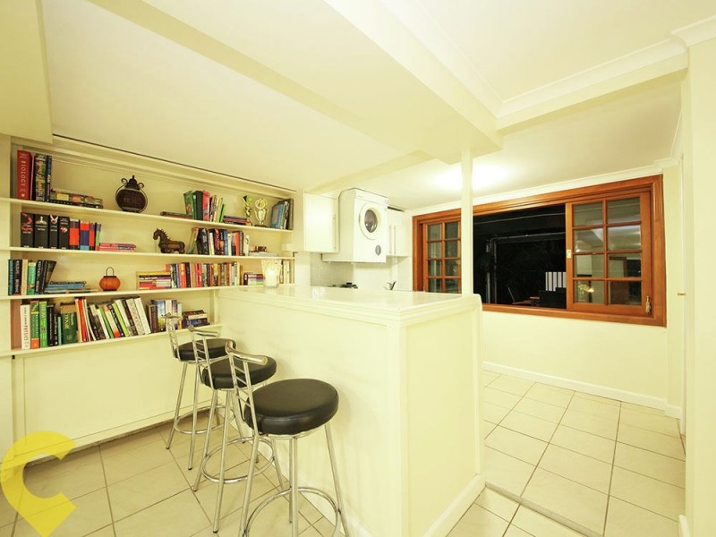 4 Dickson Street, Brighton QLD 4017