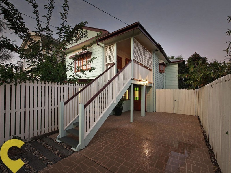 4 Dickson Street, Brighton QLD 4017