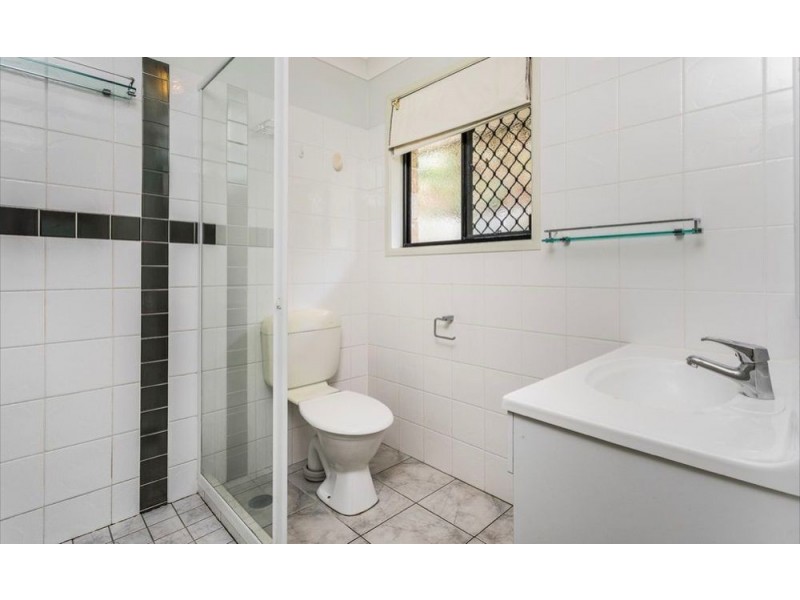 17 Pomona Street, Brighton QLD 4017