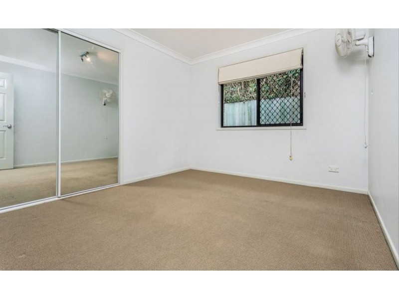 17 Pomona Street, Brighton QLD 4017