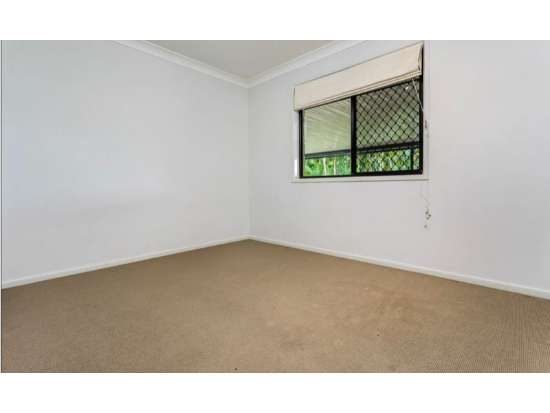 17 Pomona Street, Brighton QLD 4017