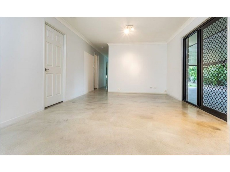 17 Pomona Street, Brighton QLD 4017