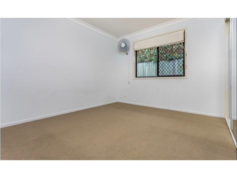 17 Pomona Street, Brighton QLD 4017