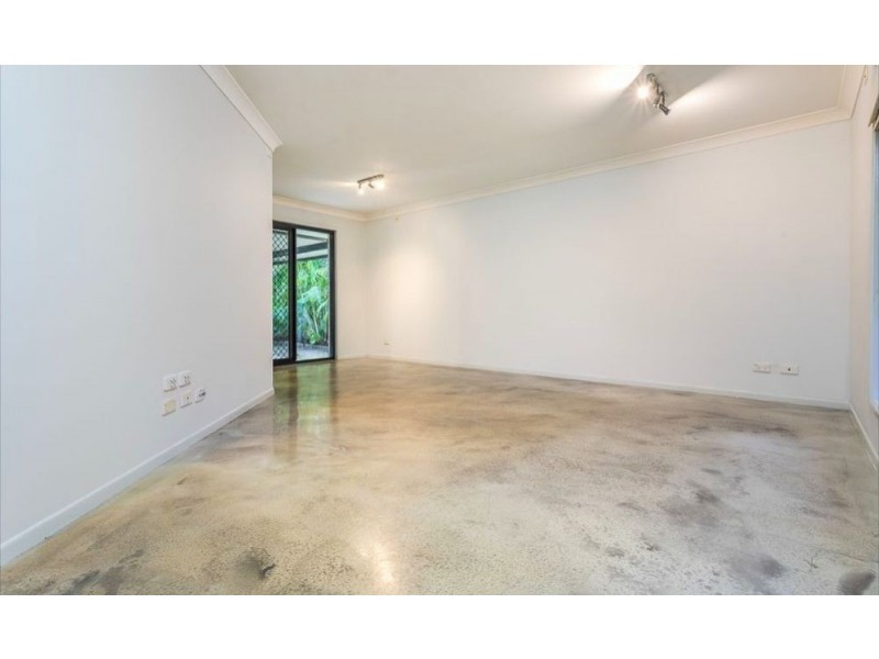 17 Pomona Street, Brighton QLD 4017