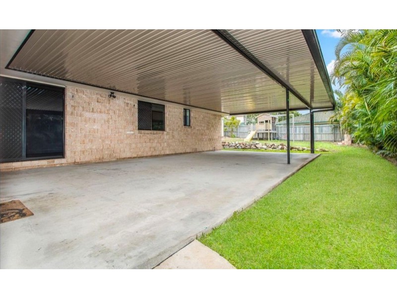 17 Pomona Street, Brighton QLD 4017