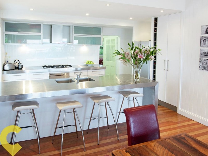 242 Flinders Parade, Sandgate QLD 4017