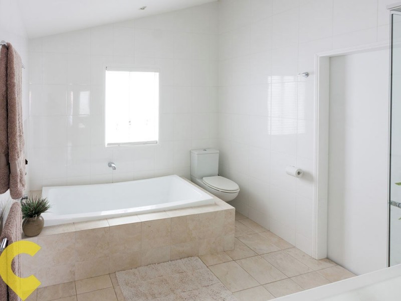 242 Flinders Parade, Sandgate QLD 4017