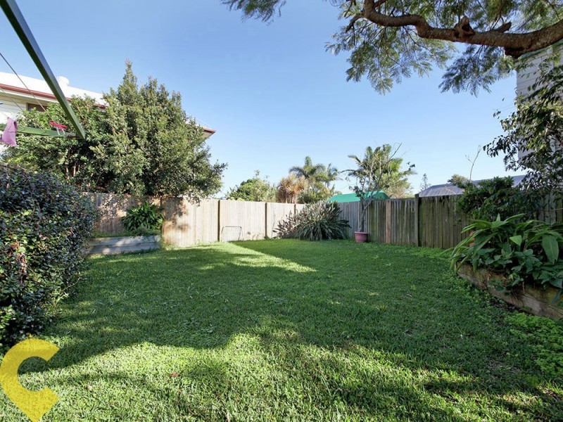 242 Flinders Parade, Sandgate QLD 4017