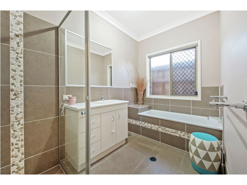 15 Basil Street, Griffin QLD 4503