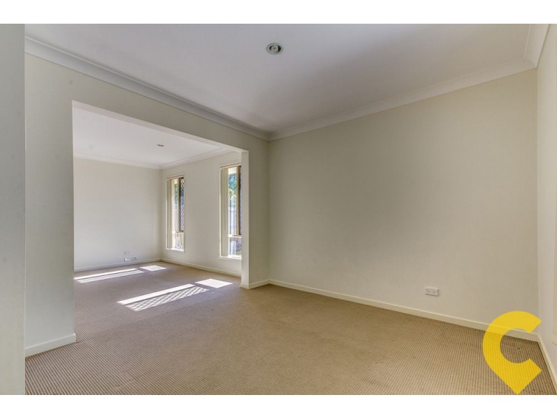 10 Lachlan Lane, Hillcrest QLD 4118