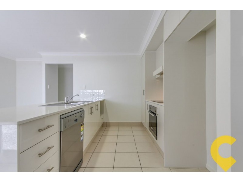 18 Lachlan Lane, Hillcrest QLD 4118