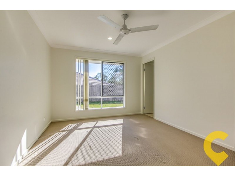 18 Lachlan Lane, Hillcrest QLD 4118