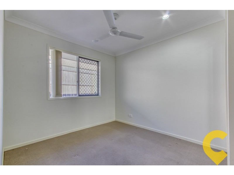 18 Lachlan Lane, Hillcrest QLD 4118