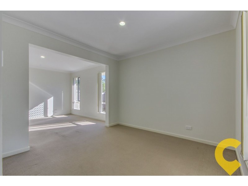 18 Lachlan Lane, Hillcrest QLD 4118