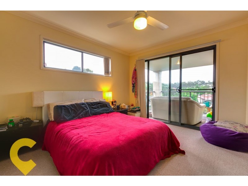21/1 Santa Isobel Boulevard, Pacific Pines QLD 4211