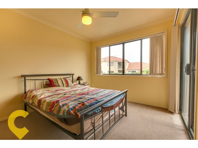 21/1 Santa Isobel Boulevard, Pacific Pines QLD 4211