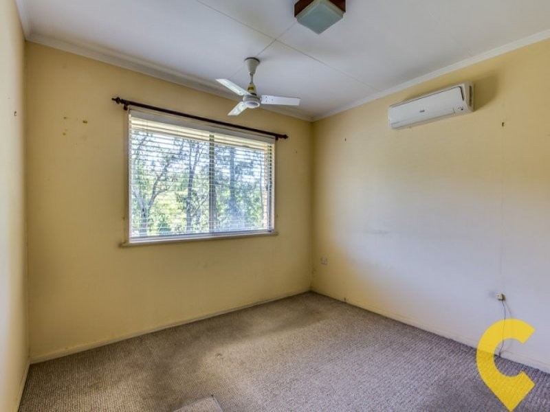 4 Laver Street, Macgregor QLD 4109