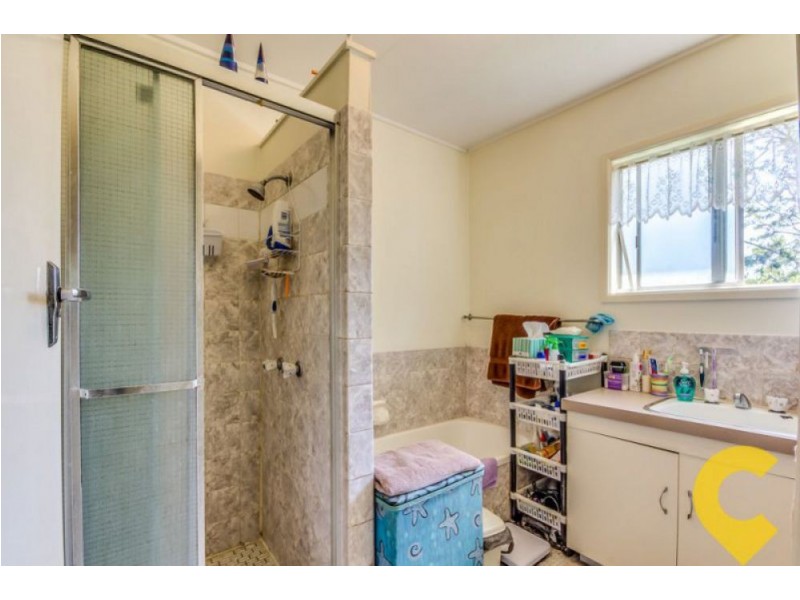 2, 4, 6 Laver Street, Macgregor QLD 4109