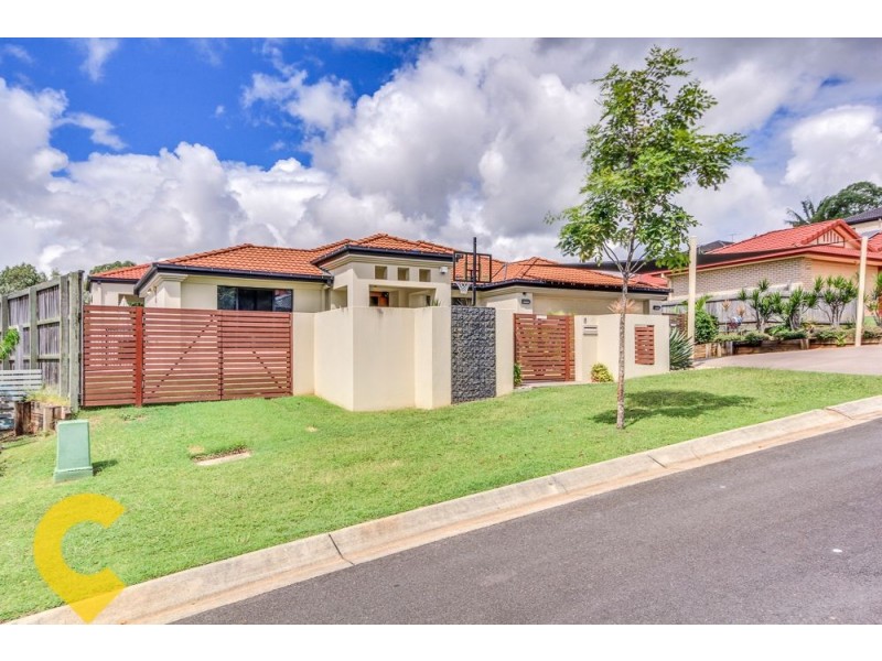 8 Apple Blossom Place, Eight Mile Plains QLD 4113