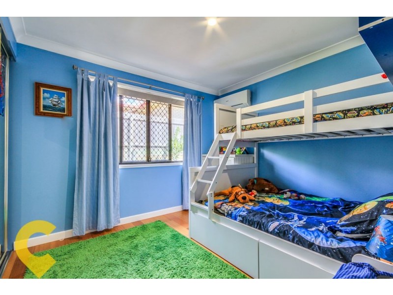 8 Apple Blossom Place, Eight Mile Plains QLD 4113