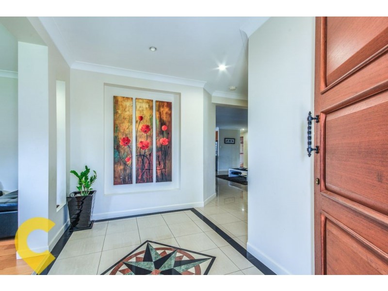 8 Apple Blossom Place, Eight Mile Plains QLD 4113