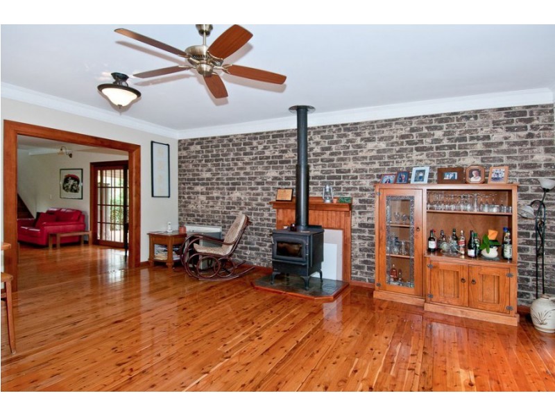 381 Tamborine Mountain Road, Tamborine QLD 4270