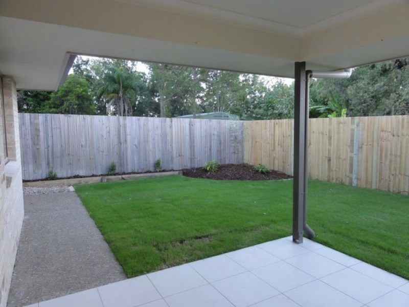 15 Dily Street, Hillcrest QLD 4118