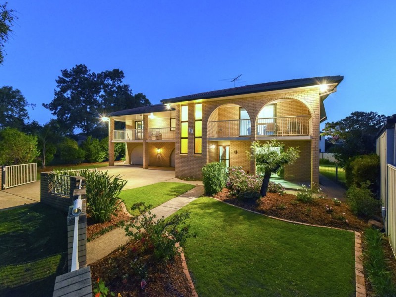 43 Oakleaf Street, Eight Mile Plains QLD 4113