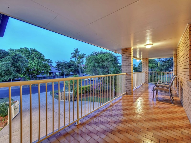 43 Oakleaf Street, Eight Mile Plains QLD 4113