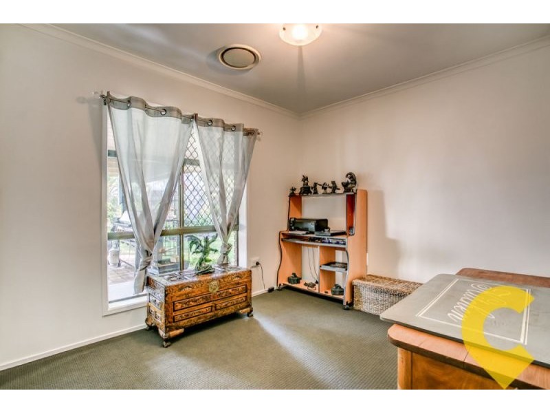 216 Jones Road, Bellbird Park QLD 4300